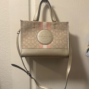 Coach Dempsey Carryall